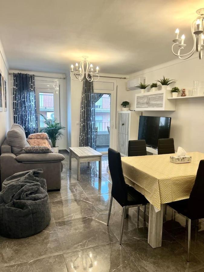 Amplio Apartamento Tranquilo Cerca De La Playa Roses Bagian luar foto
