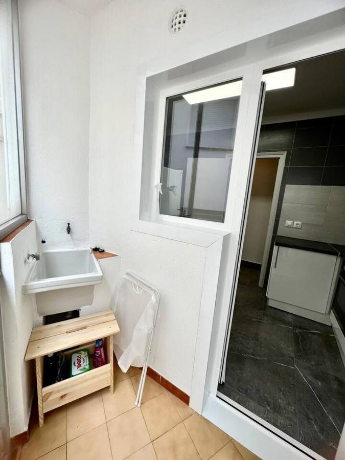 Amplio Apartamento Tranquilo Cerca De La Playa Roses Bagian luar foto